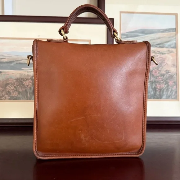 Vintage Coach Station Bag #5130 - Picture 4 of 12